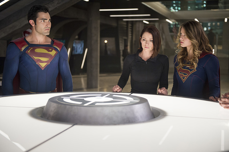Supergirl Superman Alex Supergirl Season 2 Supergirl Takes Off in Season 2 Teaser & Images