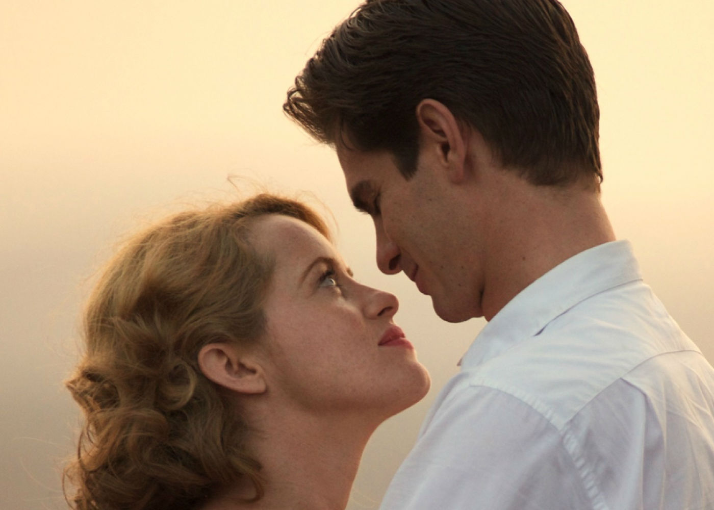 LFF 2017: ‘Breathe’ Showcases Garfield and Foy in Charming Biopic