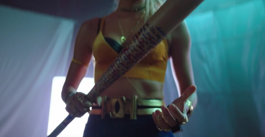 Screenshot 1 Birds of Prey: New Set Photos of Black Canary Show Off New Outfit