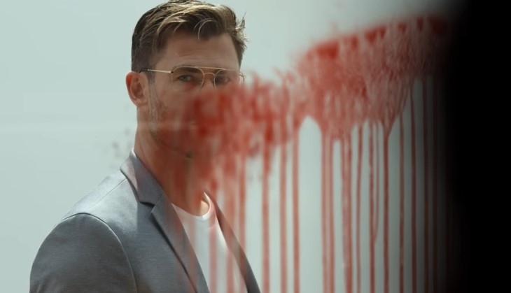 Chris Hemsworth Tries Scientifically Controlling Emotions in Spiderhead