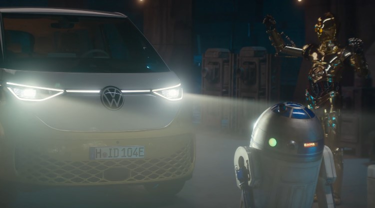 Some Familiar Droids Return in Obi-Wan Kenobi Ad from Volkswagen