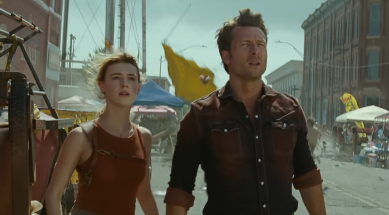 09 Daisy Edgar Jones Glen Powell Twisters Latest Trailer for Twisters Promises A New Kind of Disaster Movie