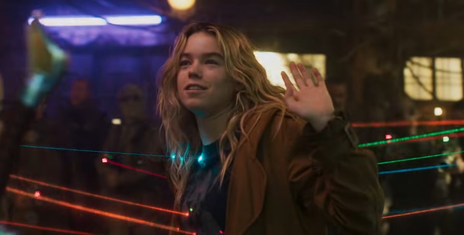 11 Supergirl Supergirl Teaser Proves Kara is More of a Punk Rocker Than Kal-El