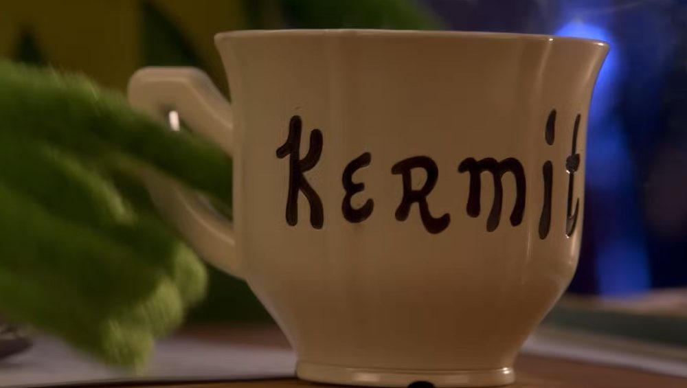 17 Kermit Muppet Show Seth Rogen Talks His Muppets Revival with Sabrina Carpenter; First Teaser Dropped